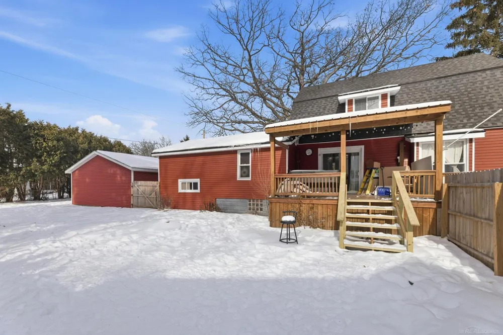 3165 10th Avenue Port Huron City, MI 48060