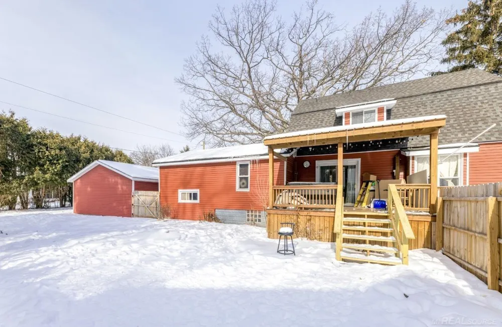 3165 10th Avenue Port Huron City, MI 48060