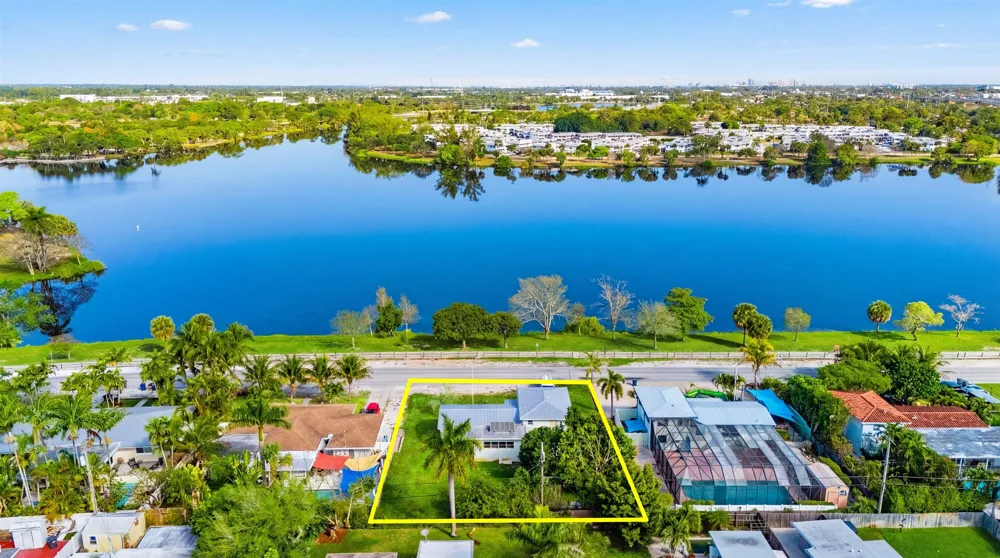 5160 Lake Osborne Drive