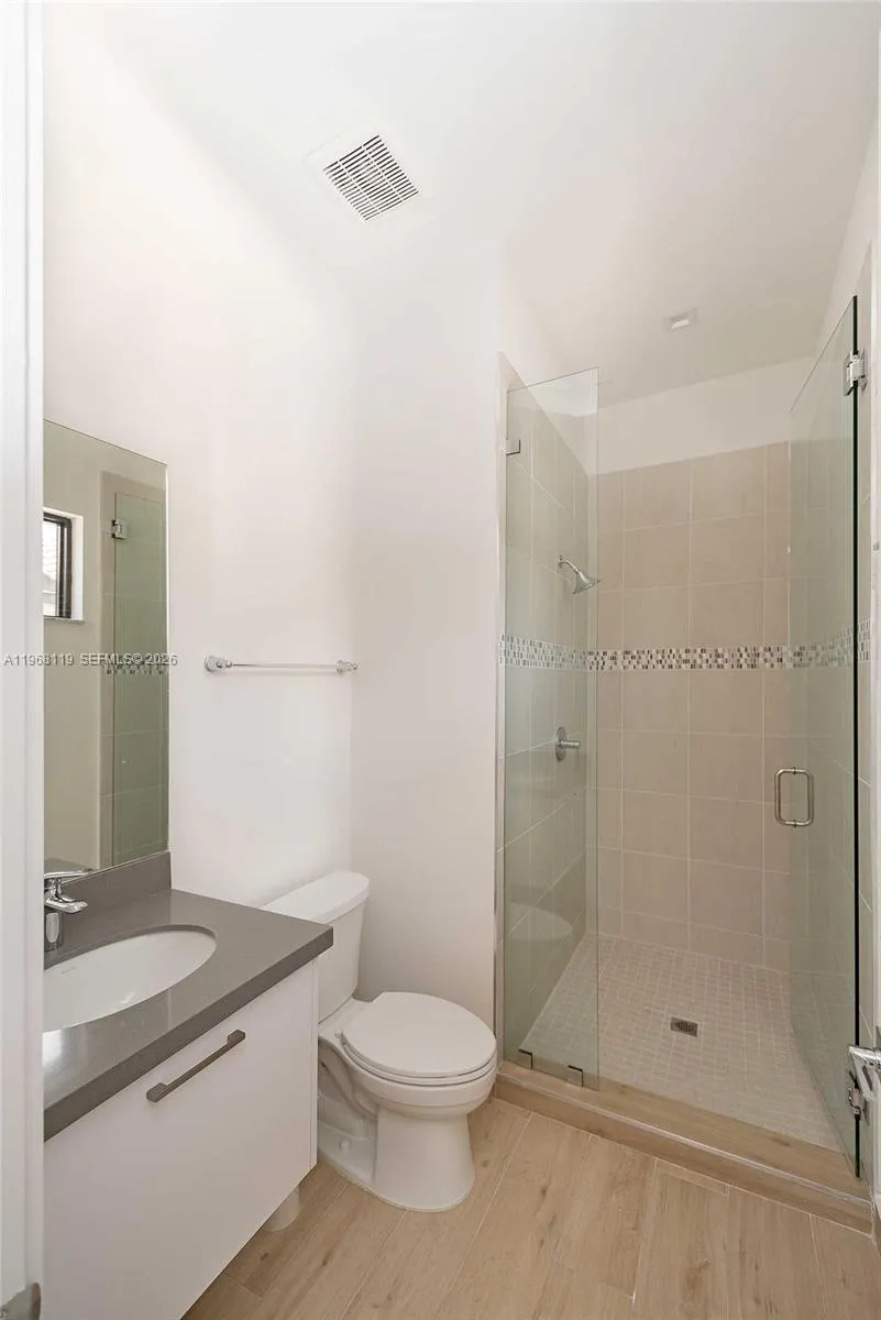 4454 NW 80th Ave Doral, FL 33166
