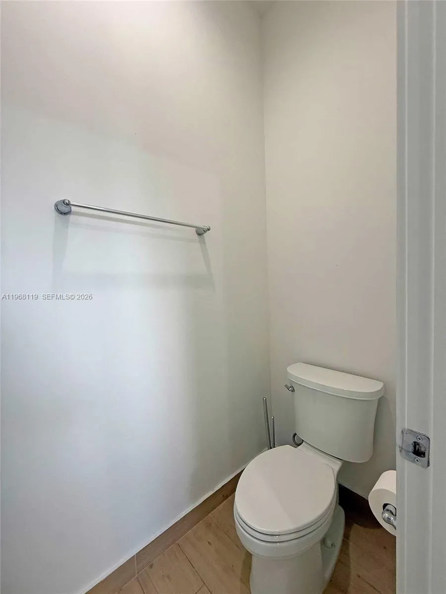 4454 NW 80th Ave Doral, FL 33166