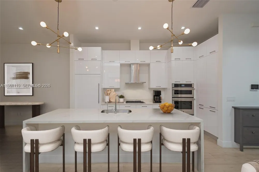 4454 NW 80th Ave Doral, FL 33166