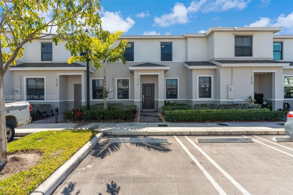514 NE 12th St Florida City, FL 33034