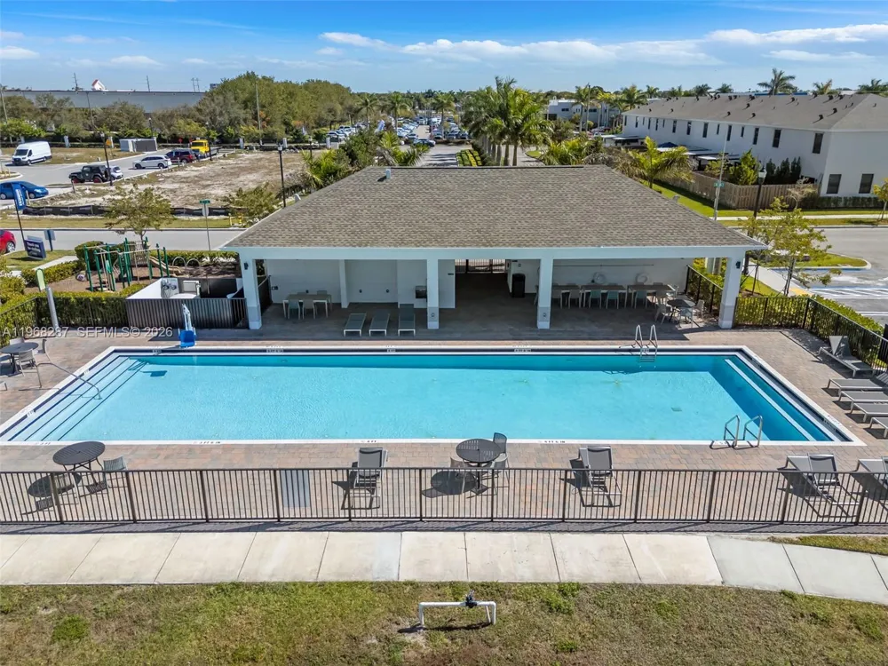 514 NE 12th St Florida City, FL 33034
