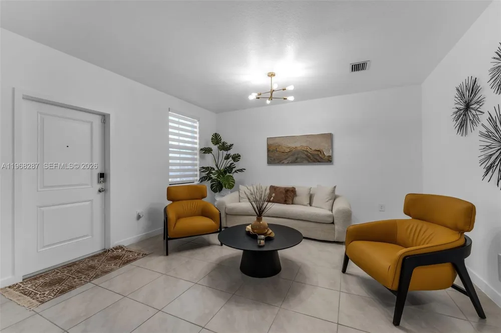 514 NE 12th St Florida City, FL 33034