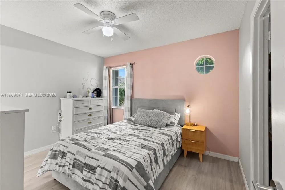 307 Waterside Dr Hypoluxo, FL 33462