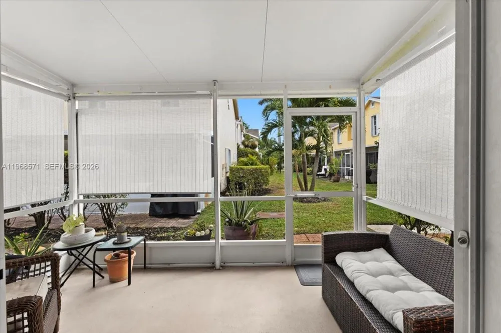307 Waterside Dr Hypoluxo, FL 33462