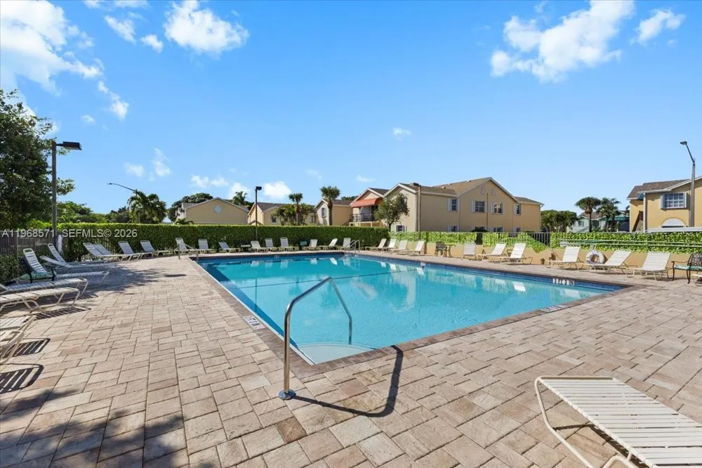 307 Waterside Dr Hypoluxo, FL 33462