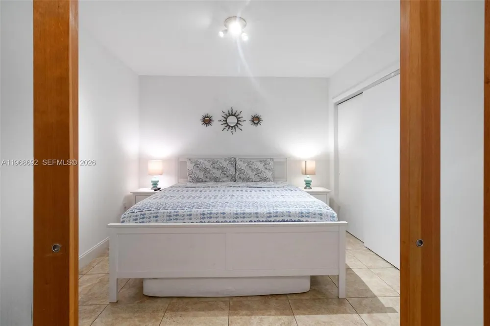 1830 S Ocean Dr #2409 Hallandale Beach, FL 33009