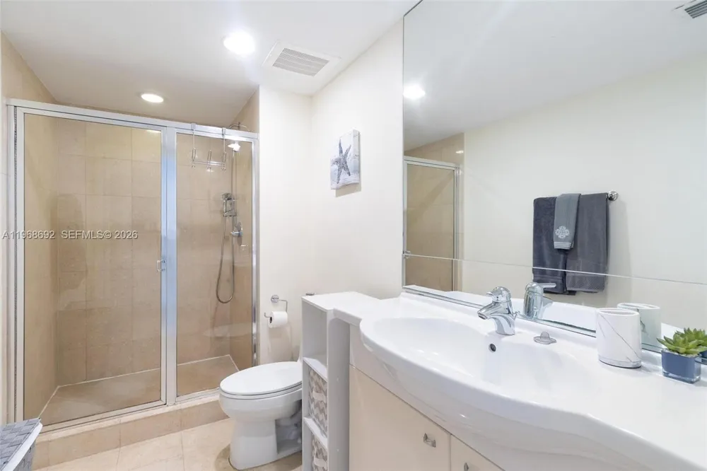 1830 S Ocean Dr #2409 Hallandale Beach, FL 33009