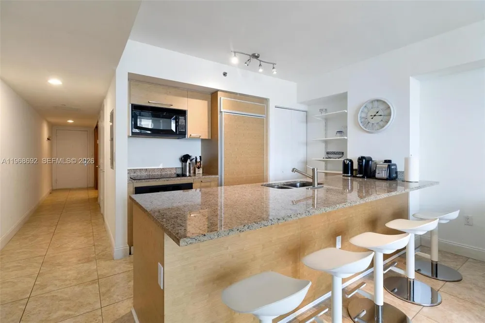 1830 S Ocean Dr #2409 Hallandale Beach, FL 33009