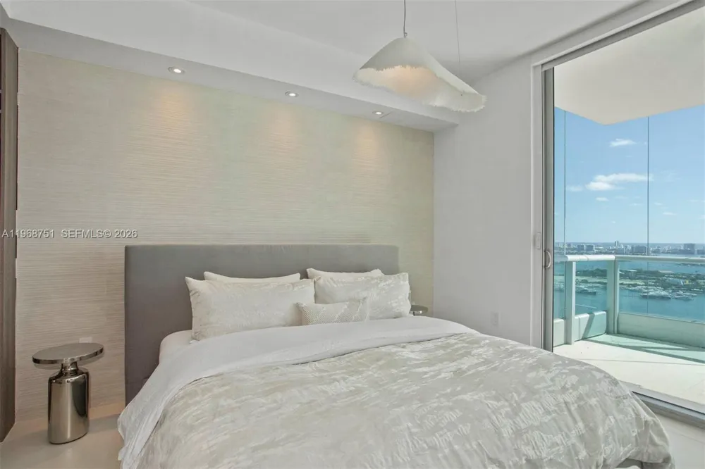 900 Biscayne Blvd #4307 Miami, FL 33132