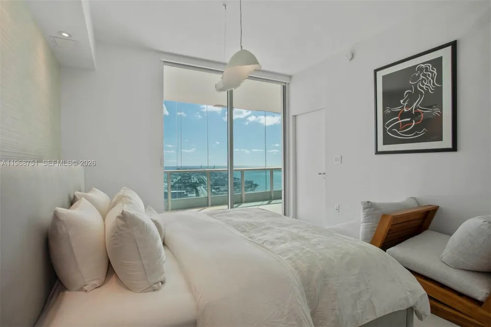 900 Biscayne Blvd #4307 Miami, FL 33132