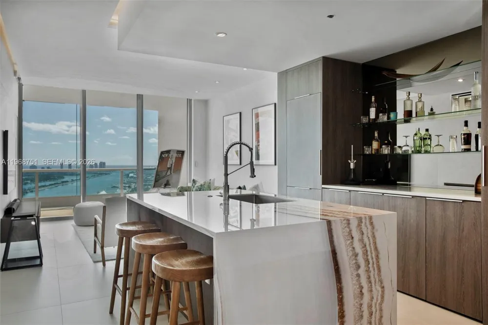 900 Biscayne Blvd #4307 Miami, FL 33132