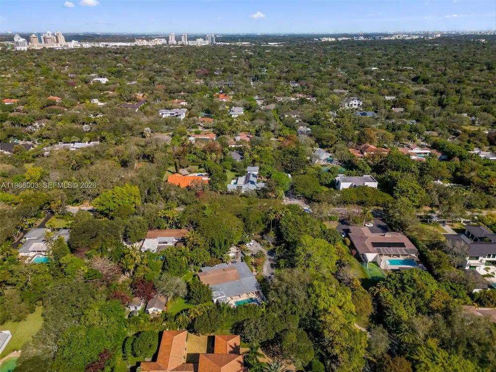 11220 SW 67th Ave Pinecrest, FL 33156
