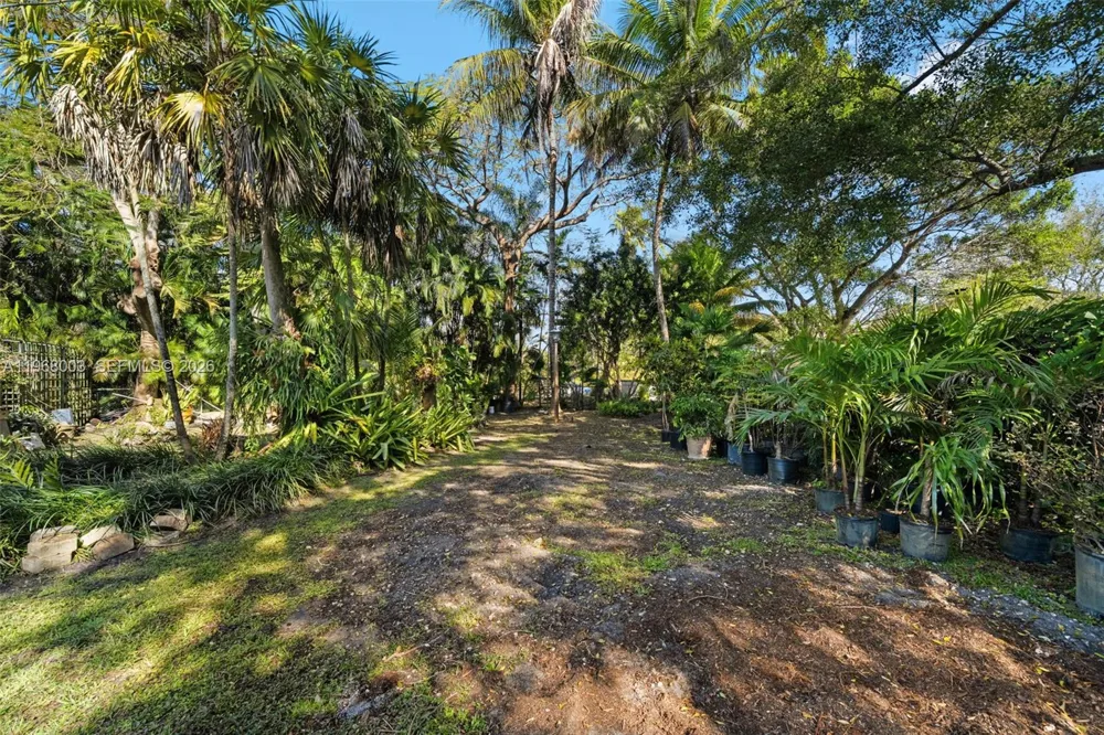 11220 SW 67th Ave Pinecrest, FL 33156