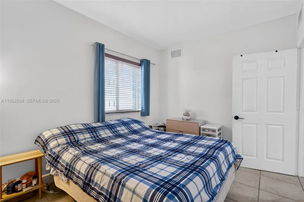 134 SW 7th Ave #404 Miami, FL 33130