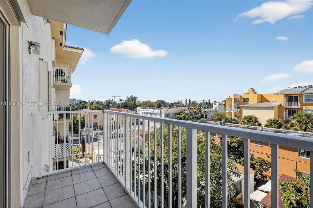 134 SW 7th Ave #404 Miami, FL 33130