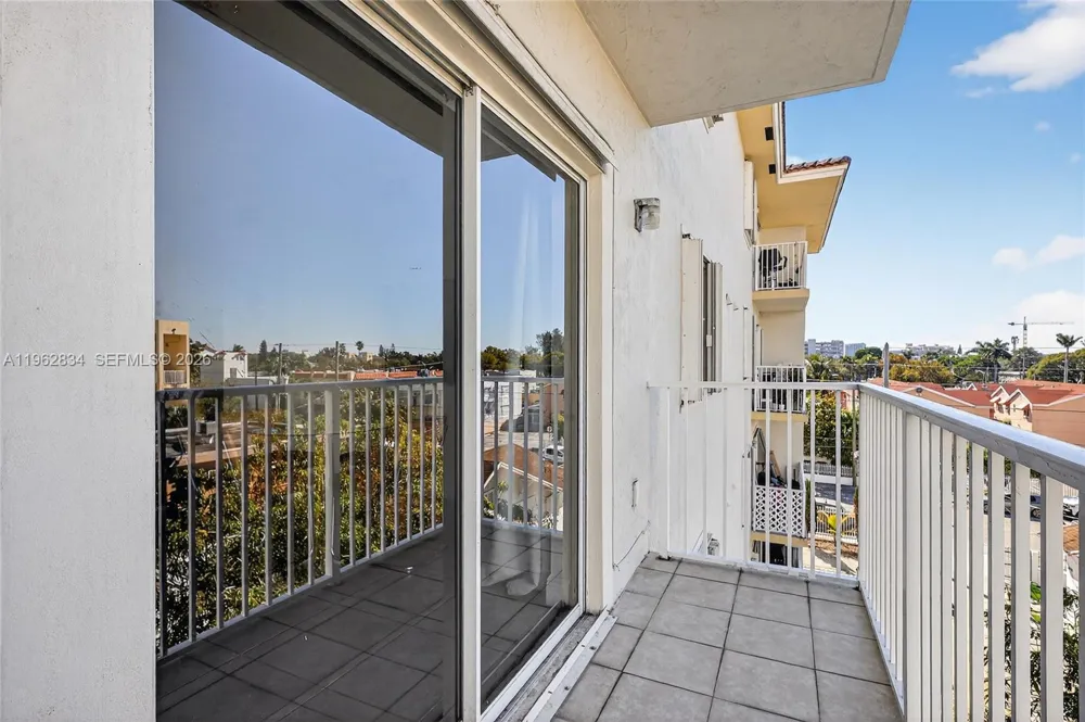 134 SW 7th Ave #404 Miami, FL 33130