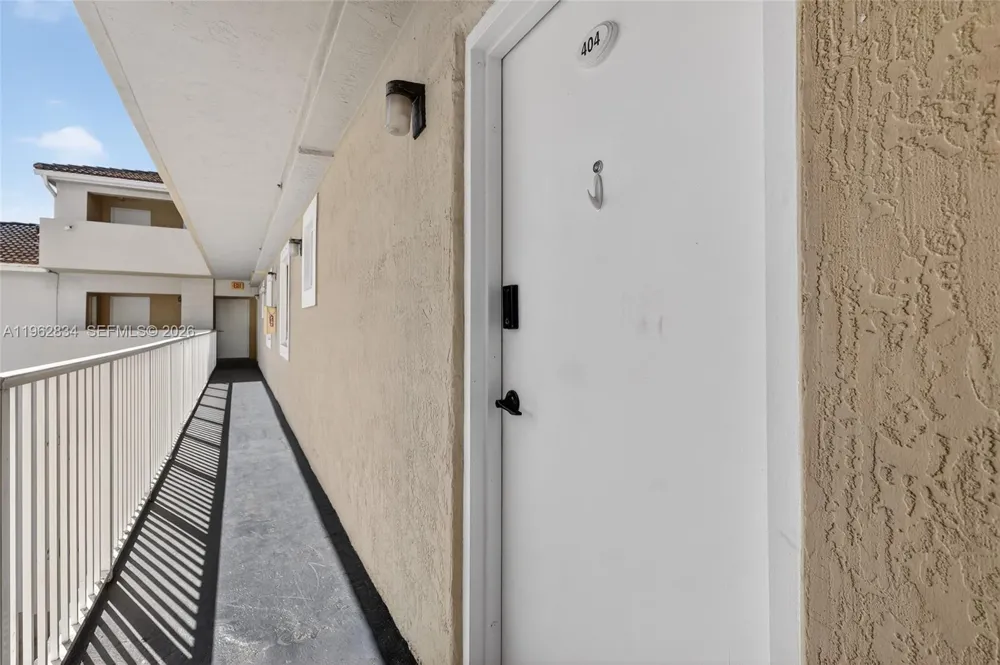 134 SW 7th Ave #404 Miami, FL 33130
