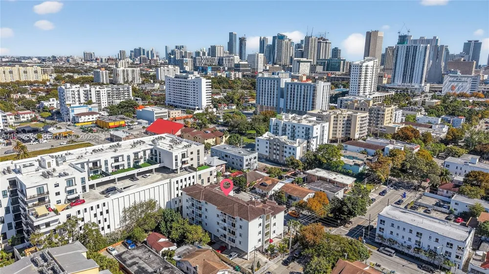 134 SW 7th Ave #404 Miami, FL 33130