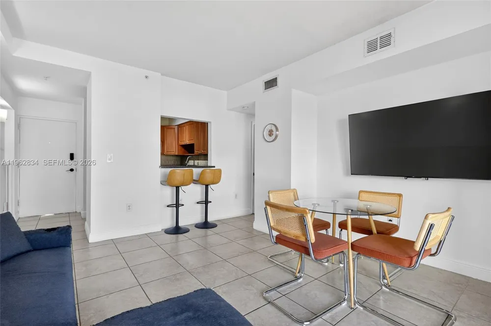 134 SW 7th Ave #404 Miami, FL 33130