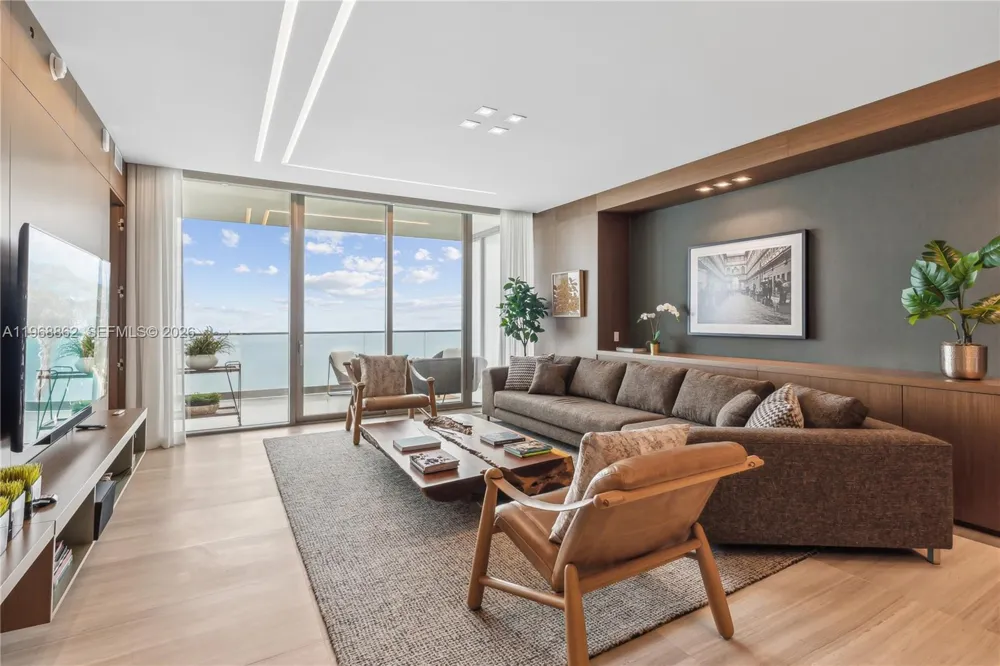 18975 Collins Ave #4502 Sunny Isles Beach, FL 33160