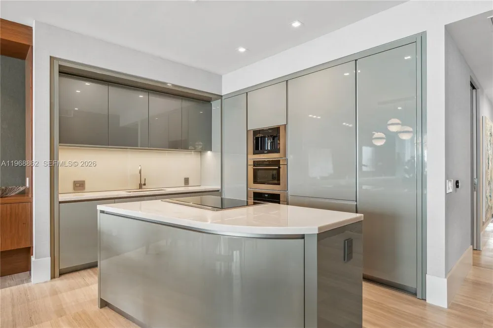 18975 Collins Ave #4502 Sunny Isles Beach, FL 33160