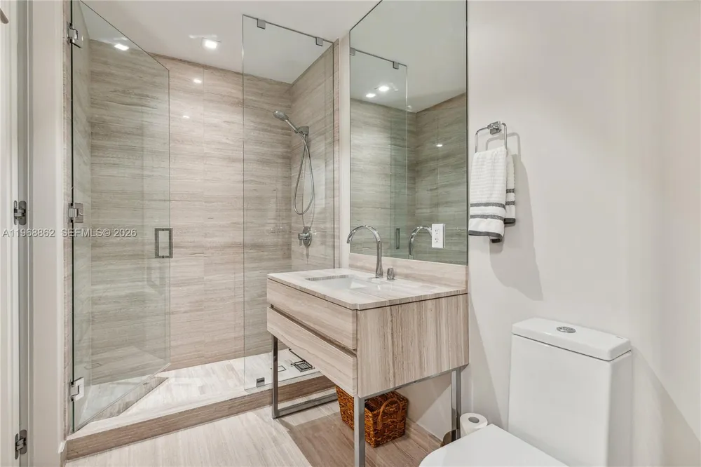 18975 Collins Ave #4502 Sunny Isles Beach, FL 33160