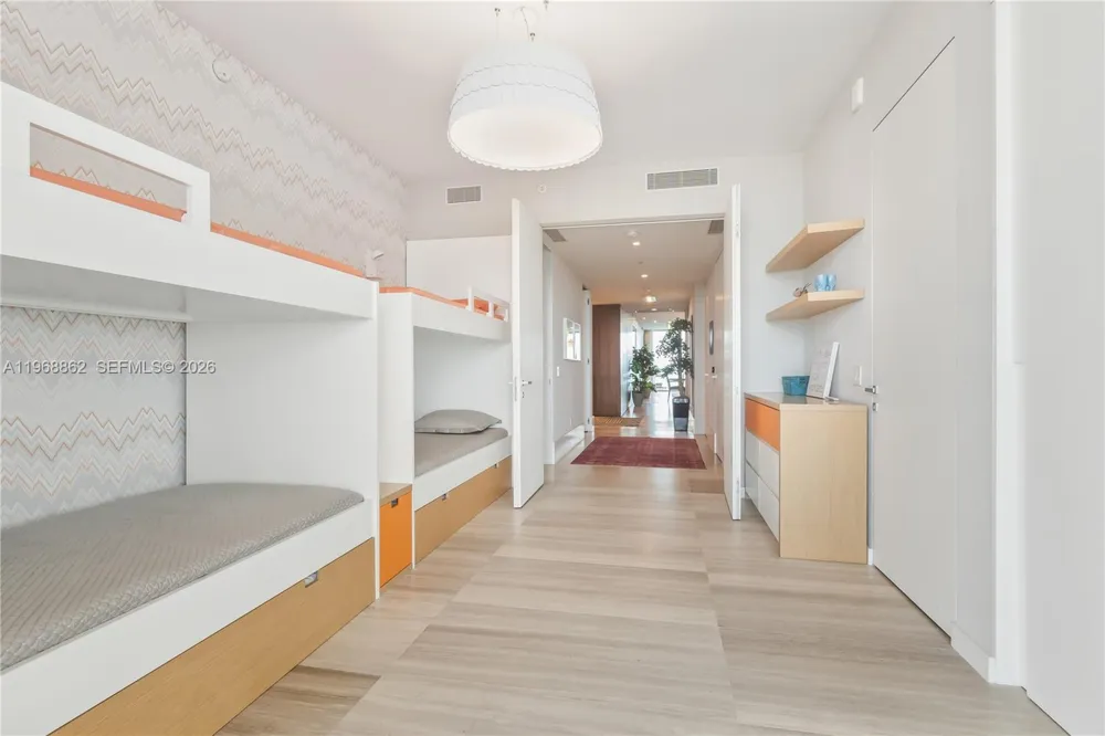 18975 Collins Ave #4502 Sunny Isles Beach, FL 33160