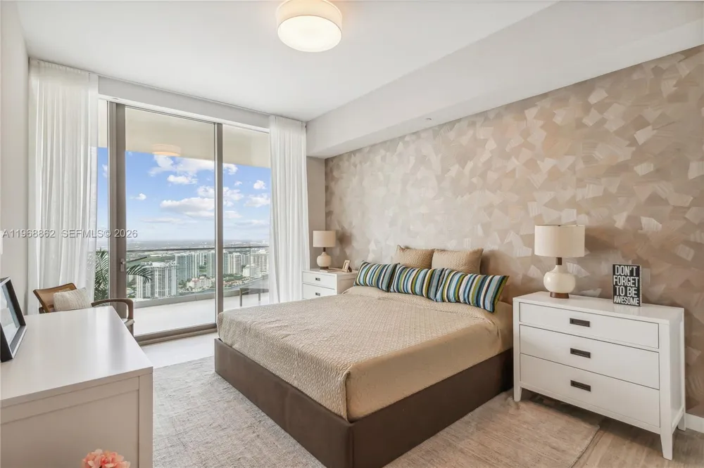 18975 Collins Ave #4502 Sunny Isles Beach, FL 33160