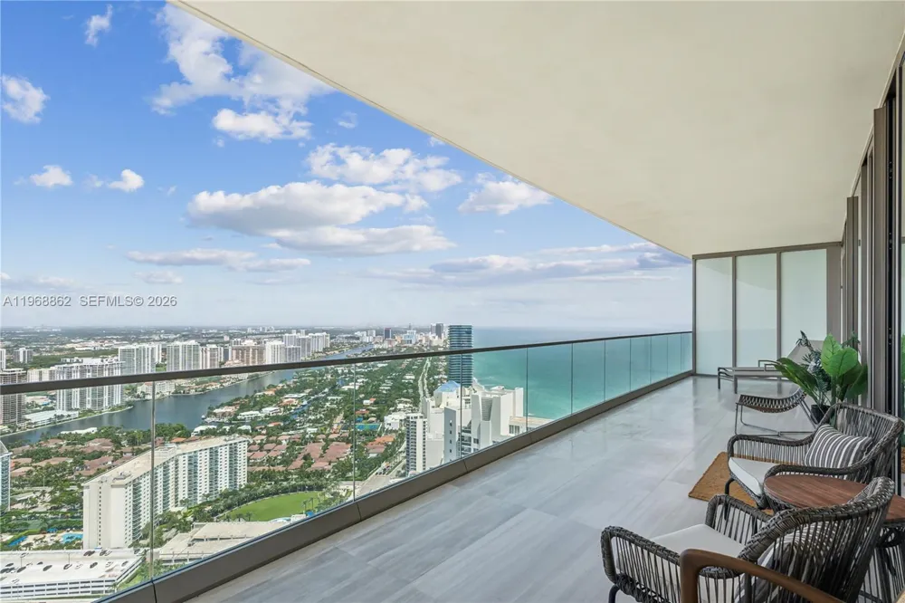 18975 Collins Ave #4502 Sunny Isles Beach, FL 33160