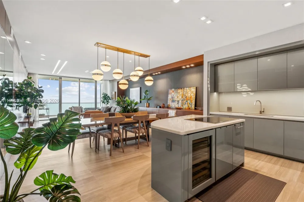 18975 Collins Ave #4502 Sunny Isles Beach, FL 33160