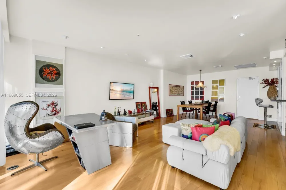 10275 Collins Ave #102 Bal Harbour, FL 33154