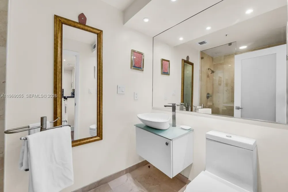 10275 Collins Ave #102 Bal Harbour, FL 33154