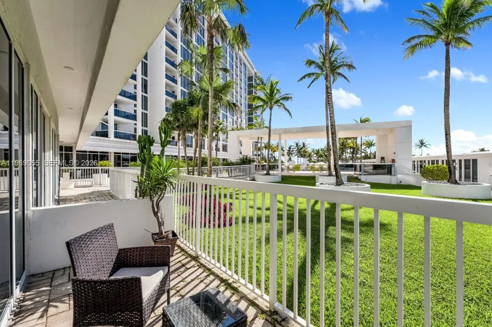 10275 Collins Ave #102 Bal Harbour, FL 33154
