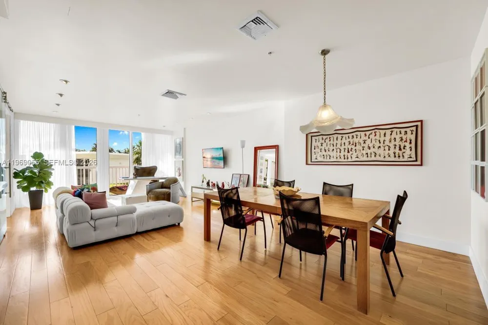 10275 Collins Ave #102 Bal Harbour, FL 33154