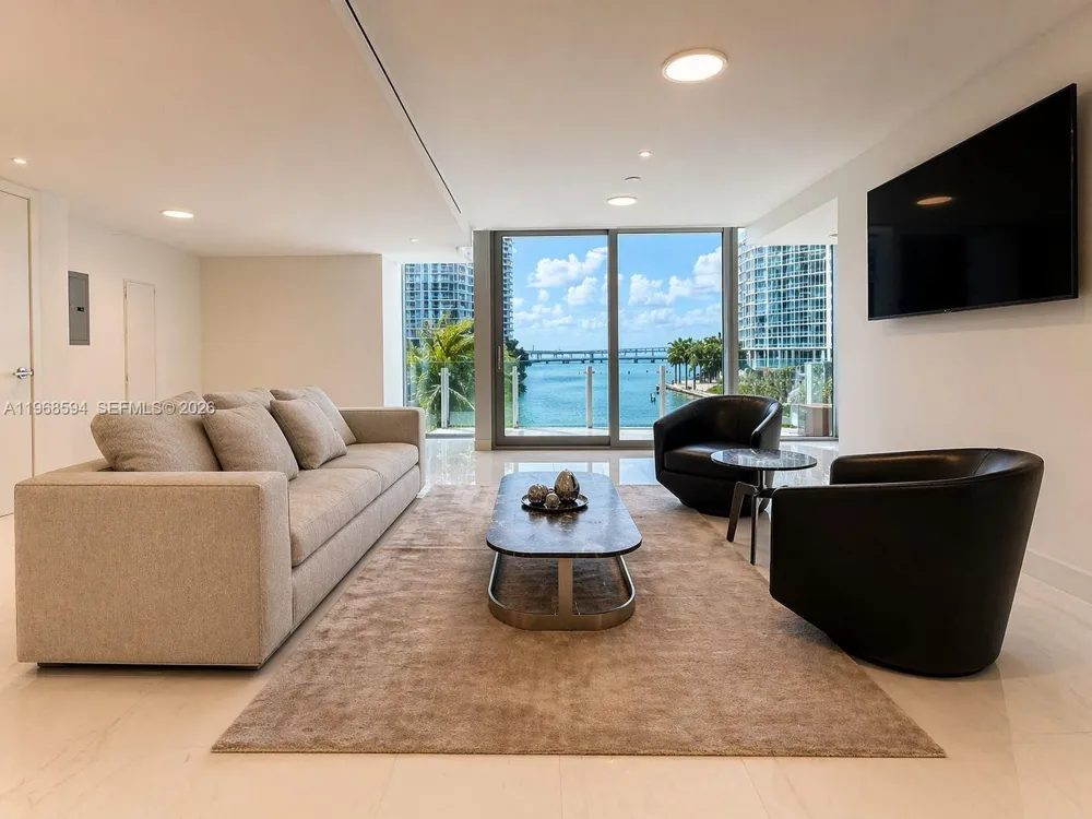 300 Biscayne Blvd Way #303 Miami, FL 33131