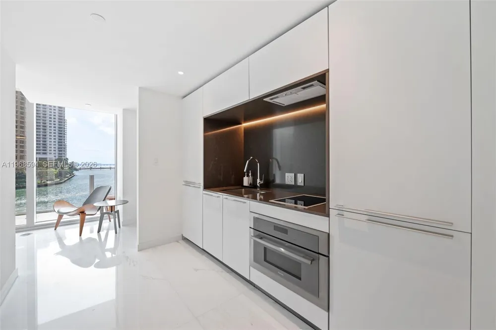 300 Biscayne Blvd Way #303 Miami, FL 33131