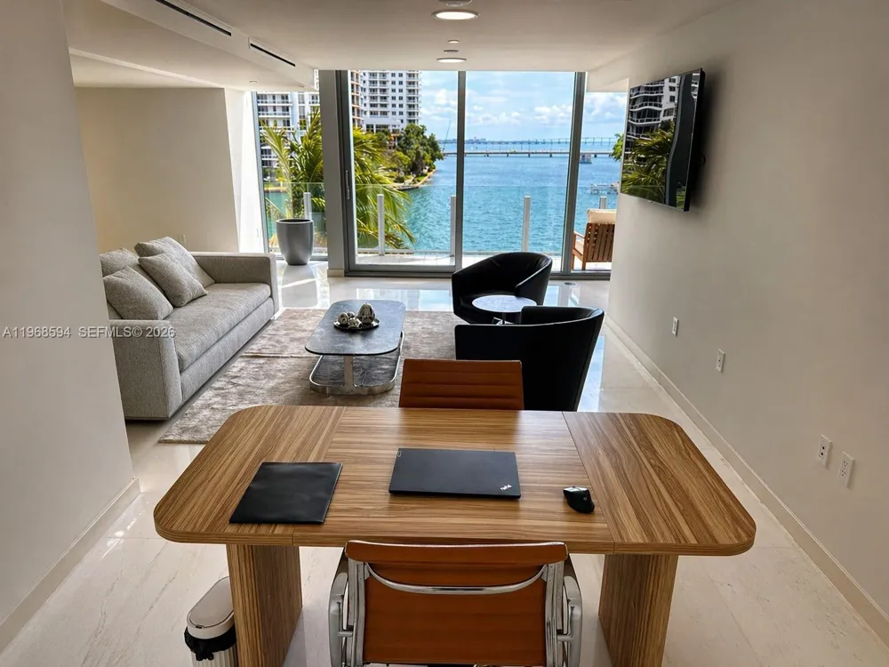 300 Biscayne Blvd Way #303 Miami, FL 33131