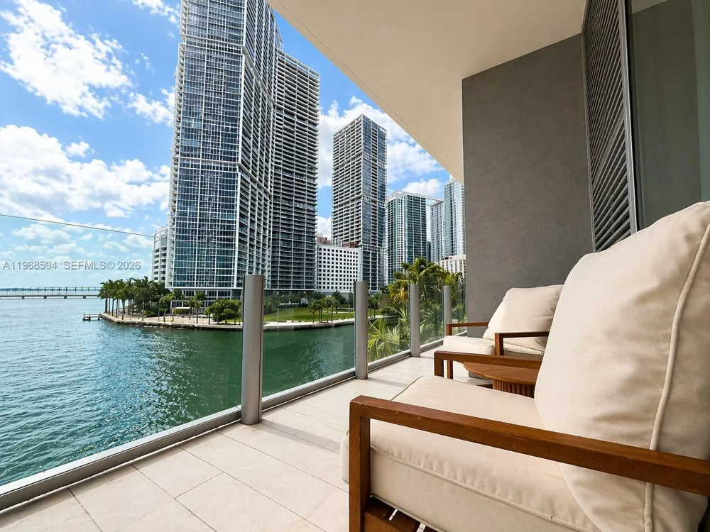 300 Biscayne Blvd Way #303 Miami, FL 33131