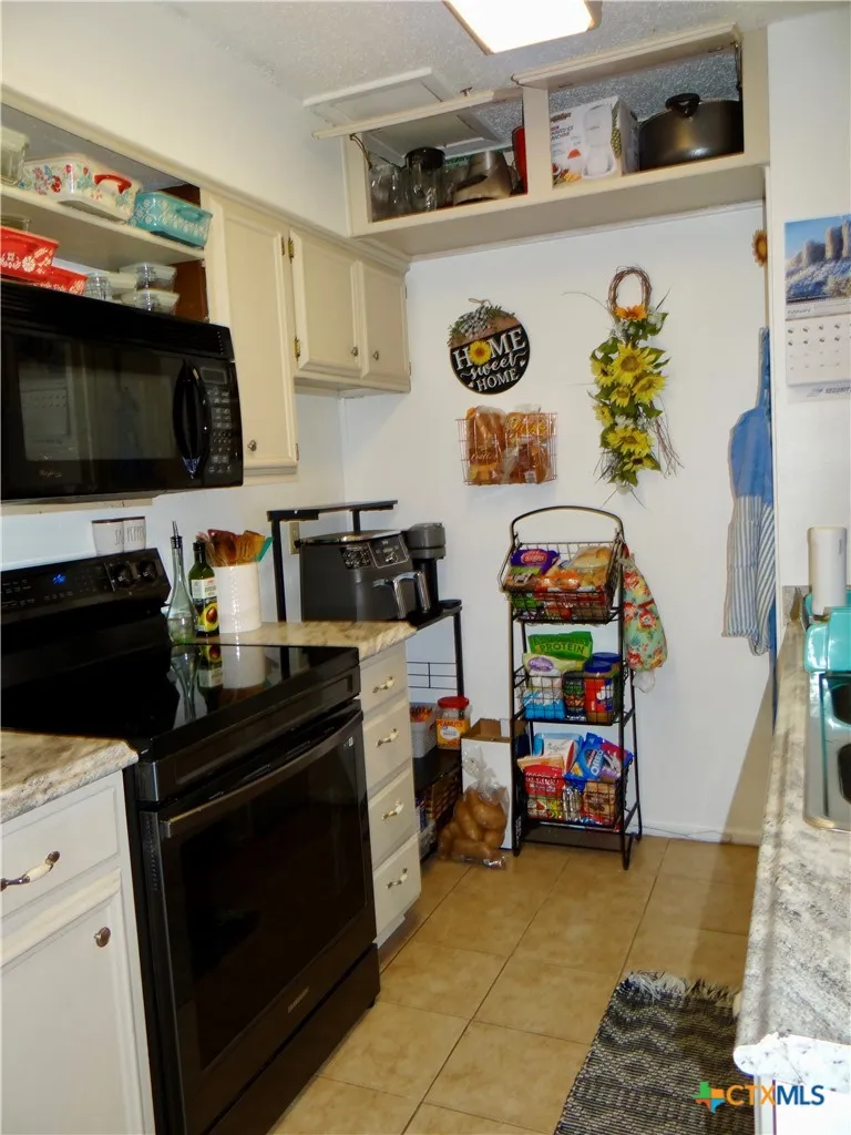 1051 Country Club Drive #16 Seguin, TX 78155