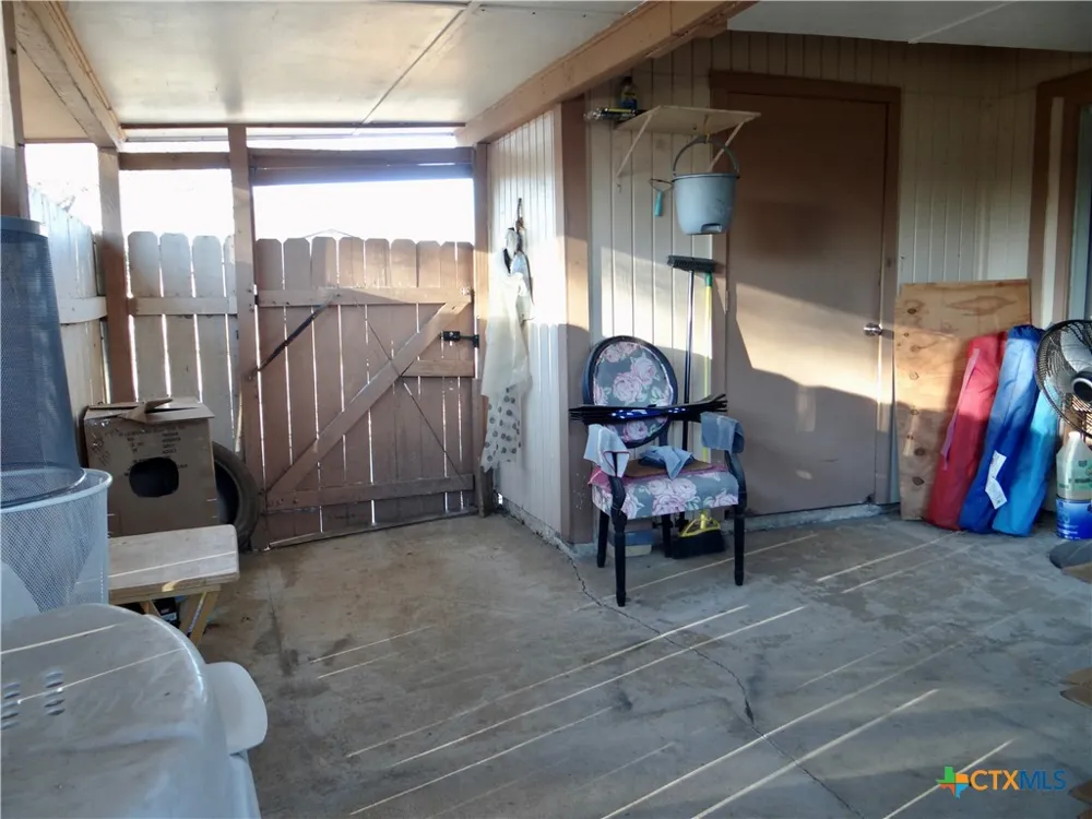 1051 Country Club Drive #16 Seguin, TX 78155