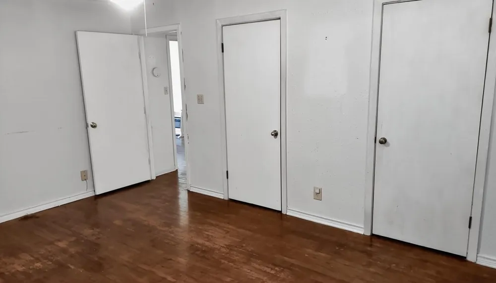 11913 Mcangus Road Del Valle, TX 78617