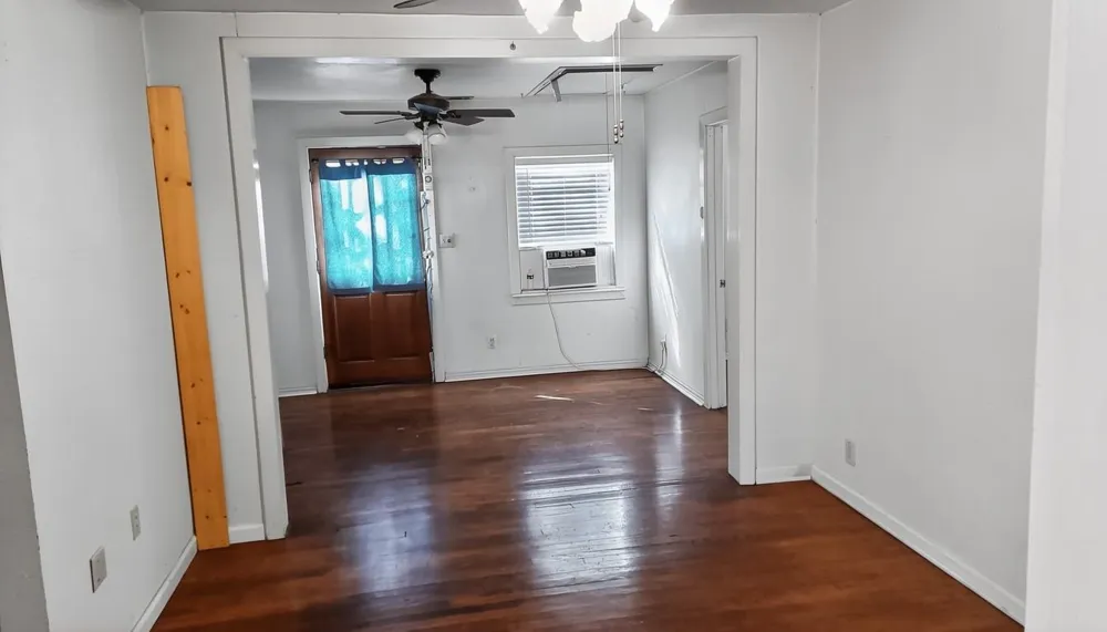 11913 Mcangus Road Del Valle, TX 78617
