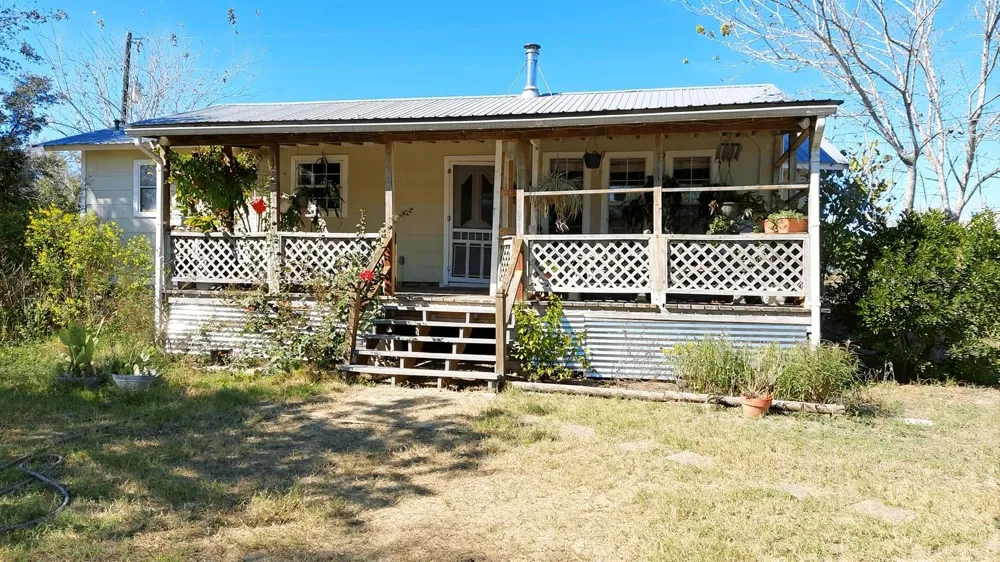 11913 Mcangus Road Del Valle, TX 78617