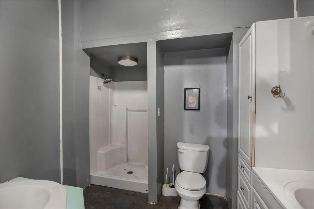 124 12th Street Somerville, TX 77879