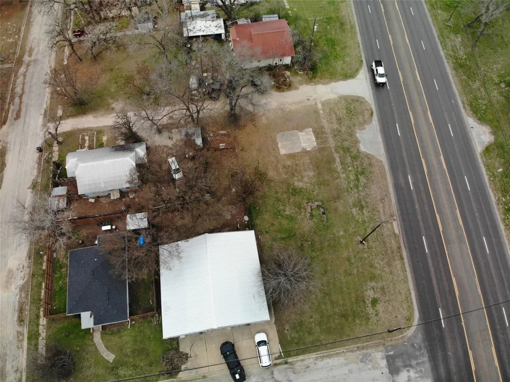 124 12th Street Somerville, TX 77879