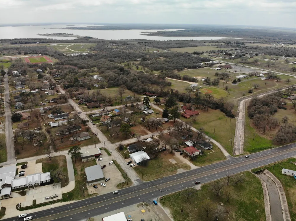 124 12th Street Somerville, TX 77879