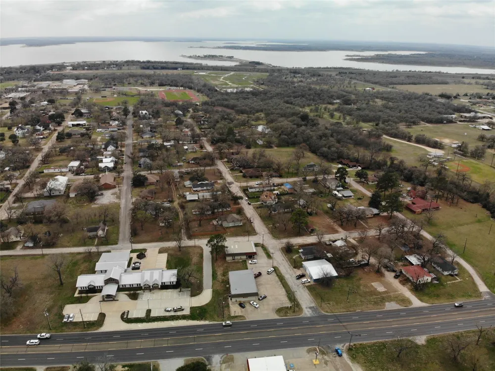 124 12th Street Somerville, TX 77879